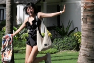 MC Minh Nghi gia nhập đường đua bikini ngày hè nhưng phải thốt lên câu "than thở"