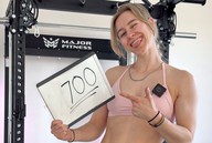 Lên xà liên tục 700 lần, nữ biker khiến người xem nể phục với sức khỏe không tưởng