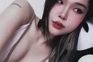Nổi tiếng với nụ hôn viral, hot girl VALORANT có màn nâng cấp giao diện gợi cảm bùng nổ