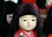 Khoa học vén màn bí ẩn trong truyền thuyết búp bê mọc tóc của Nhật Bản