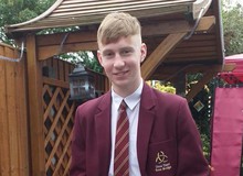 Ngày đầu đi học lại, nam sinh chân ướt chân ráo bước vào lớp, ai ngờ bị giáo viên đuổi về vì lý do khó đỡ