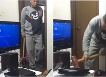 Phớt lờ cảnh báo của phụ huynh, nam game thủ nhận "liên hoàn búa" ngay khi vừa đập hộp PS4