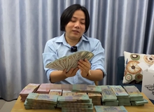 YouTuber "giàu" nhất Việt Nam dạy người xem cách thoát nghèo, tiết lộ năm lớp 9 đã biết kiếm tiền nhờ chơi VLTK