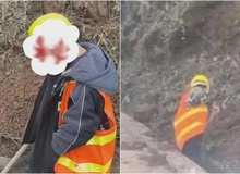 Tuyên bố không học, thích đi làm kiếm tiền chơi điện tử, game thủ nhí bị bố cho ra công trường làm 2 tiếng, quay ngoắt 180 độ