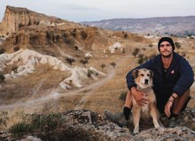 Chàng trai cùng cún cưng đi bộ vòng quanh thế giới suốt 7 năm