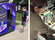 Ra phố chơi bất ngờ nhặt được máy chơi game siêu cổ trong bãi rác, người đàn ông kiếm gần 250 triệu