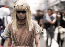 Attack on Titan: Titan Thủy Tổ Ymir xuất hiện đầy ma mị qua màn cosplay ấn tượng