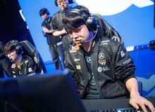 Giữa lúc khó khăn, Gumayusi vẫn có động thái động viên người hâm mộ T1