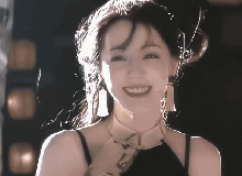 Netizen nước ngoài bình chọn 9 mỹ nhân Cbiz đẹp nhất: Địch Lệ Nhiệt Ba vượt mặt Triệu Lệ Dĩnh