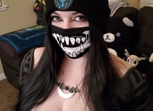 Choáng ngợp trước nhan sắc của nữ streamer Mặt Quỷ xinh đẹp