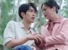 Ai làm ra phim Trung Quốc này điên thật rồi: Nữ chính hơn nam chính 30 tuổi, tam quan lệch lạc quá trời