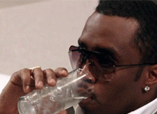 "Kẻ săn mồi tình dục" Diddy chưa chừa, bị bắt quả tang làm chuyện tày đình trong tù