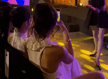 Lộ file ghi âm nhạy cảm khiến cả showbiz rúng động, 1 sao hạng A nhận đòn trừng phạt nặng nề?