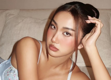 Không thể “nóng” hơn với màn đón Giáng Sinh của Huyền 2k4, fan chỉ biết thốt lên 2 từ “cuốn hút”