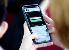 Nam thanh niên 2003 lên mạng giả gái xinh, ‘tán đổ’ cụ ông 68 tuổi ở Lâm Đồng, rồi rút sạch 19,3 tỷ đồng