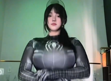 Pi Tiên "comeback", nhảy mạnh đến mức khiến người xem hốt hoảng