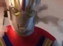 Yêu fan nam Ultraman, cô gái hoang mang chia sẻ tình huống khó đỡ