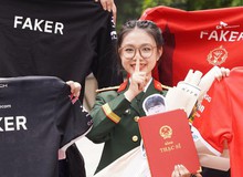 Fan nữ T1 "flex" tờ A4 đỉnh cao, "vía" thơm được cộng đồng mạng xin nhiệt tình!