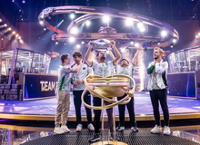 Siêu sao DOTA 2 lập thành tích "vô tiền khoáng hậu" trong lịch sử Esports