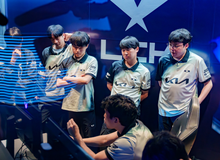 Cựu vương CKTG thừa nhận tương lai bất định sau trận thua T1