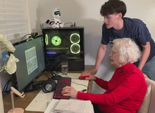 Cụ bà 81 tuổi vẫn lên sóng livestream chơi game, tất cả chỉ vì một nguyên nhân, cả cộng đồng phải cảm động