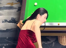 Trổ tài bắn bida không cần nhìn, hot girl lập tức hút cả triệu view