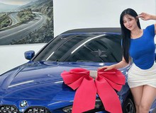 Siêu mẫu Hàn Quốc khoe thu nhập khủng, mỗi năm đổi một siêu xe mới