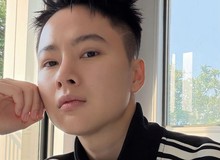 Tiểu minh tinh ai cũng săn đón một thời giờ livestream bán hàng mưu sinh