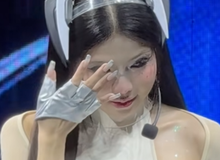 Văn Tùng khiến Mai Dora khóc nấc trên sân khấu? Cộng đồng mạng hốt hoảng không rõ chuyện gì đang xảy ra?