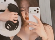 Chẳng cần "background" biển cả, hot girl Lê Phương Anh vẫn diện nội y thả dáng "khét lẹt"