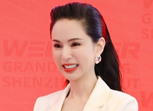 Càng nhìn Tiểu Long Nữ đẹp nhất màn ảnh càng thấy không giống con người