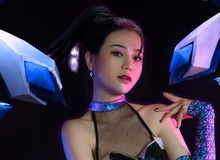 Chạm mặt Ái Nữ Hư Không Kai'Sa phiên bản Mai Linh Zuto, fan nam "gục ngã"