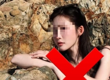 Ăn mặc phản cảm chụp ảnh ở nơi không phù hợp, nữ ca sĩ khiến CĐM bức xúc