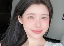 Tắm onsen giữa trời đông tuyết trắng, hot girl lập tức hút triệu ánh nhìn