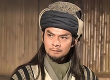 Nghịch lý Kim Dung: Tại sao Quách Tĩnh lấy 1 địch 100 dễ như chơi, còn "Chiến thần" Tiêu Phong lại bất lực?