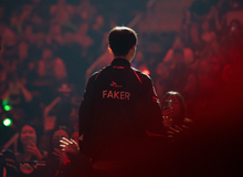 Faker có "thành tích" khó quên lần đầu tiên sau hơn 10 năm sự nghiệp