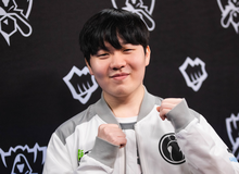 Nữ MC Hilda bất ngờ bị người yêu mới của cựu vương CKTG "phản damage"