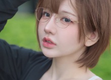 Nhập vai game "mỹ ngựa", nữ streamer thả dáng với bikini cuốn hút!