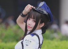 Hóa thân thành nữ cảnh sát, hot coser này khiến anh em game thủ đồng loạt "giơ tay" xin hàng