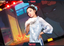 Bất ngờ gặp lại nữ MC có "nụ hôn viral" tại Fan Fest VALORANT