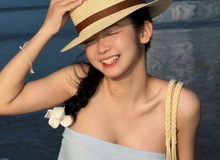 Hà Phi Yến chẳng cần bikini, một nụ cười đủ "gây bão" mạng