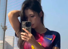 Trình diễn kỹ thuật đá bóng ấn tượng, hot girl xinh đẹp gây "náo loạn" cả MXH
