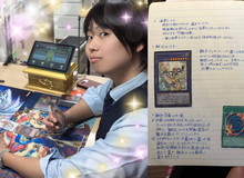 Người mẹ 65 tuổi tự viết sổ tay nghiên cứu luật chơi Yu-Gi-Oh! cho con trai