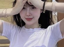 Khoe eo thon đốn tim, gái xinh có màn tương tác fan nam khiến người xem vừa yêu vừa buồn cười