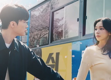 Faker "tình tứ" cùng Karina khiến cộng đồng mạng bùng nổ