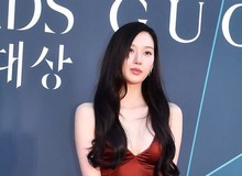 Mỹ nhân đẹp nhất Baeksang 2026 đây rồi: Visual sáng hơn cả mặt trời giữa trưa, body mướt mượt không ai cưỡng nổi