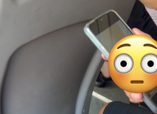 Choáng! Đi phương tiện công cộng, người đàn ông lớn tuổi thản nhiên mở clip "nóng" khiến cô gái bên cạnh sợ hãi
