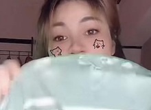 Đứng hình màn livestream sử dụng chất cấm câu view và pha vạch áo 18+ cực sốc