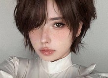 Màn cosplay Evie - nhân vật game "hot" nhất lúc này khiến anh em game thủ xao xuyến