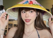 Thà nhẹ chiếc ảnh uống cà phê tại Đà Nẵng, nữ du khách thu hút ánh nhìn